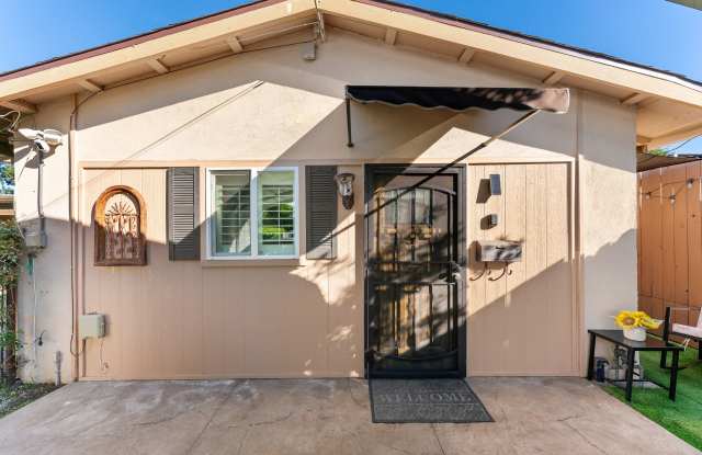 Photo of 7227 Fallbrook Avenue