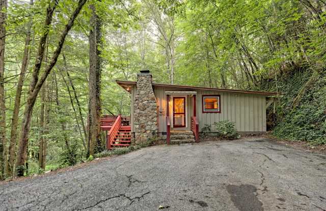 Photo of 6180 Crow Creek Rd