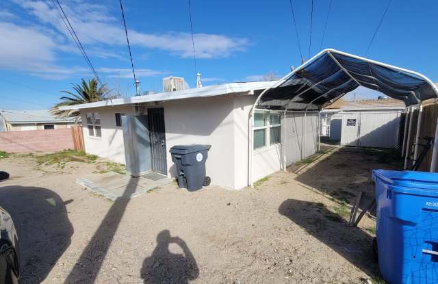 Photo of 930 Nancy Street - Rear