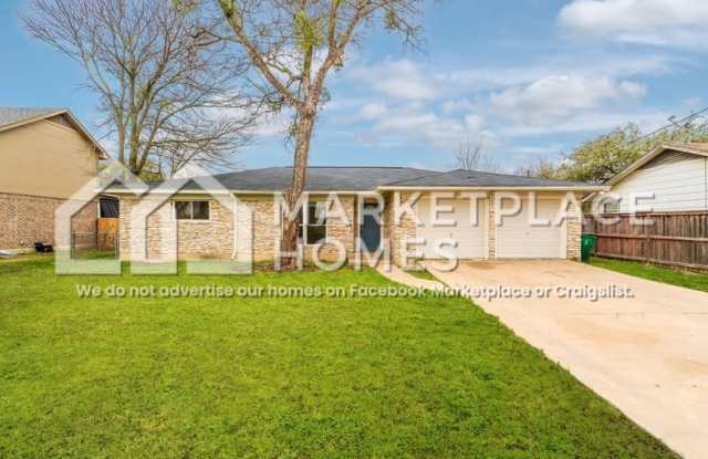 2105 E Riviera Dr