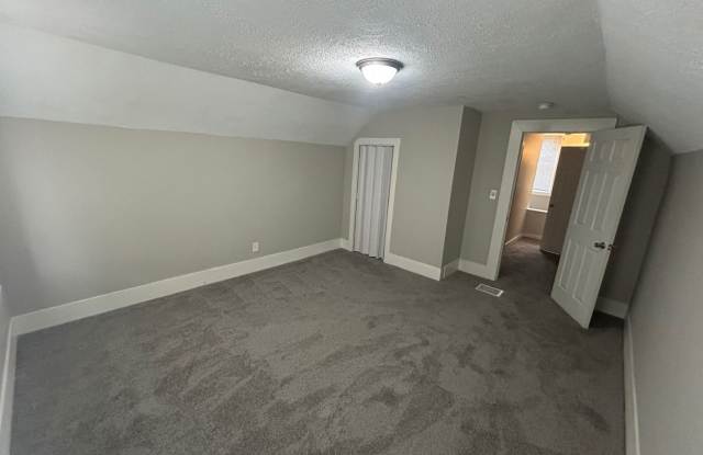 Charming 4-Bedroom Property in Prime Location