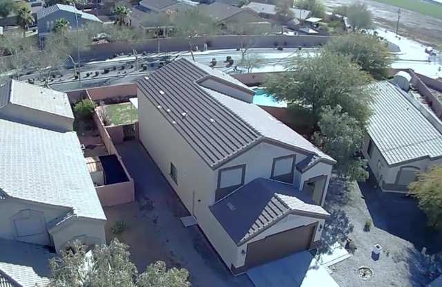 2028 N WILDFLOWER Lane