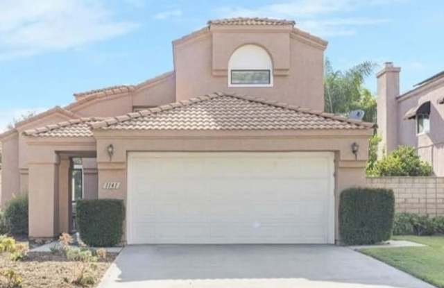 Spacious 4BR House in Redlands