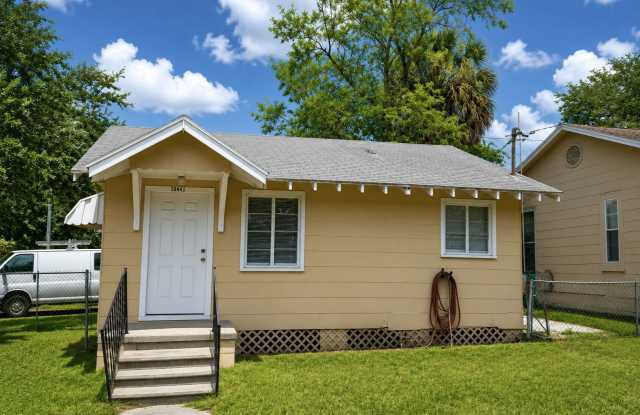 Coming Soon! 1 Bedroom, 1 Bathroom Home for Rent in Zephyrhills!