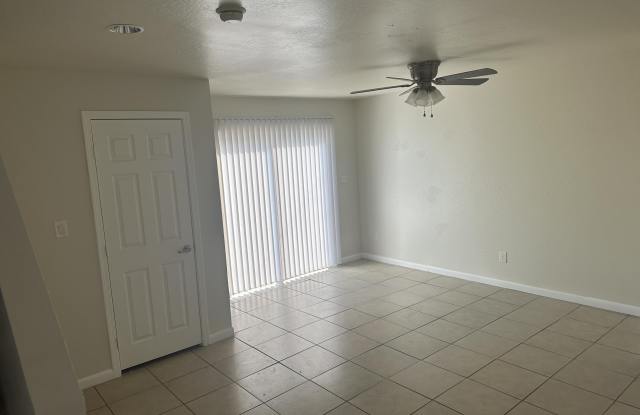 5321 W GARDENIA Avenue