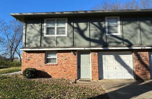 3/1.5 Duplex in Lee's Summit