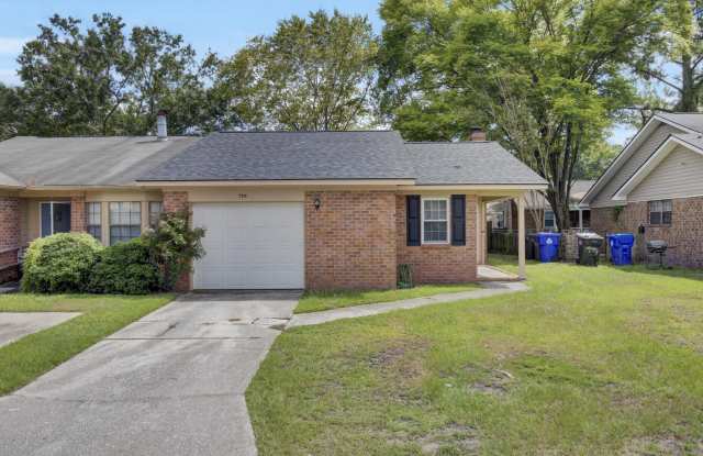 7719 Wayfield Circle