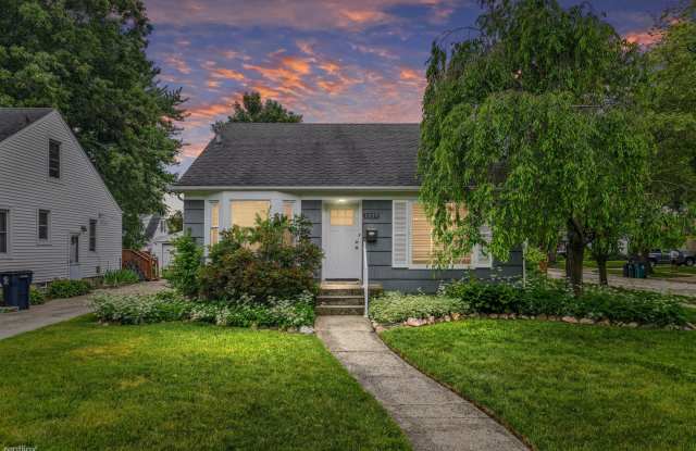 1227 Mayfield Drive