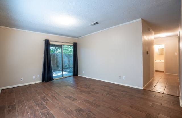 9104 Quail Creek Drive