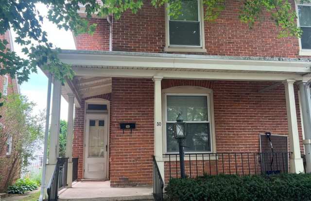 Newly remodeled 3 bedroom home in fantastic Carlisle Neighborhood