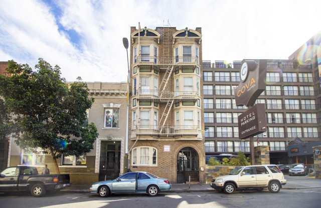 635 ELLIS Apartments