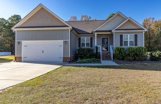 Immaculate 3 BR | 2 BA Ranch Home in Goldsboro *Rosewood School District*