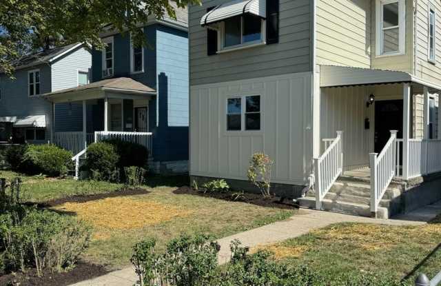 Photo of 384 Clarendon Ave.