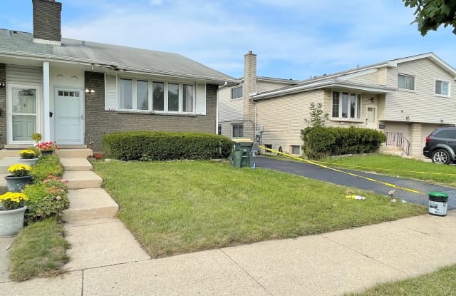 1422 E Lillian Avenue - 1422 East Lillian Avenue, Arlington Heights, IL 60004