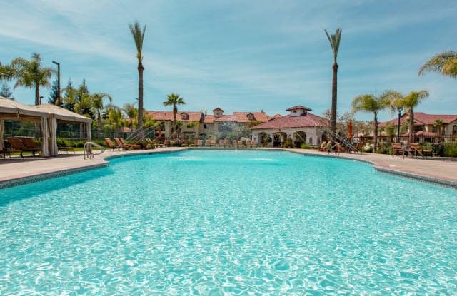 Dominion Courtyard Villas