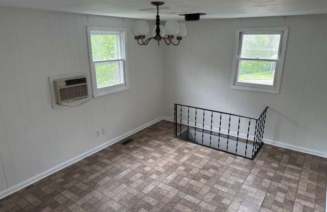 323 West Midvale Avenue