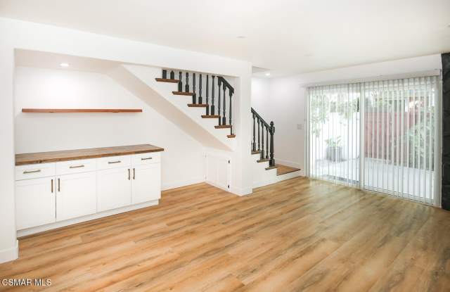 10843 Blix Street unit: 4