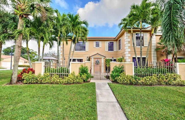 390 Prestwick Circle - 390 Prestwick Circle, Palm Beach Gardens, FL 33418