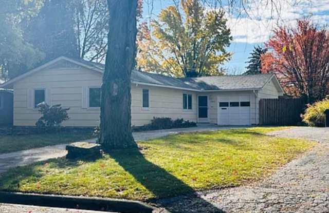 Photo of 2401 Bristol Road