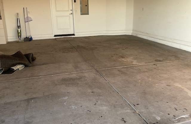 1145 Rolling Hills Plaza S