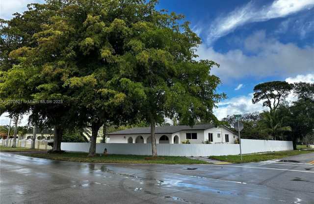 1805 NW 175th St