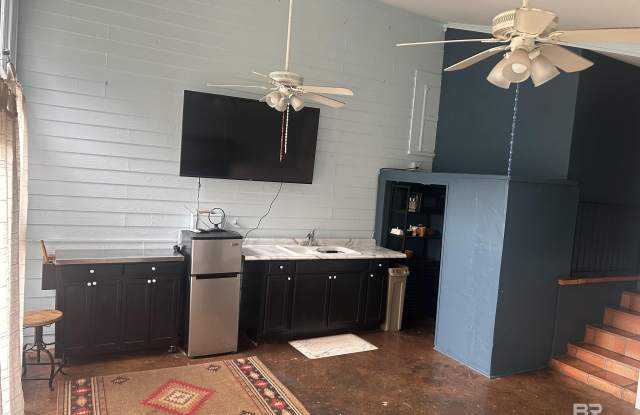 22985 High Ridge Road