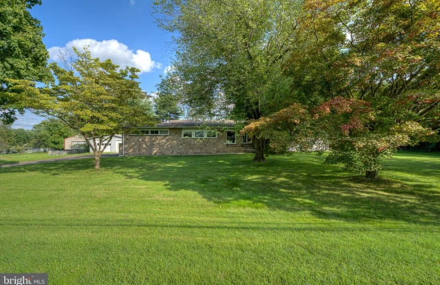 131 BENDER ROAD - 131 Bender Road, Horsham, PA 19040