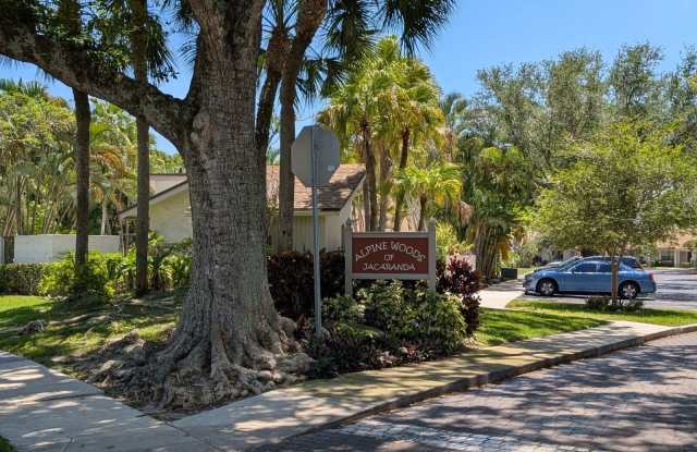 1031 NW 79th Avenue