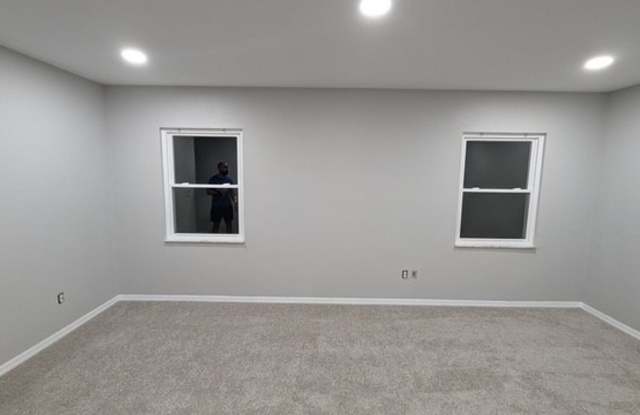 Beautiful Two-story home with Pool 3/2/2 car garage