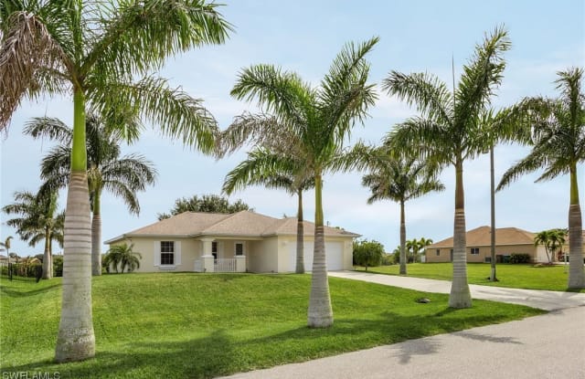 2708 NW 4th Street - 2708 Northwest 4th Street, Cape Coral, FL 33993