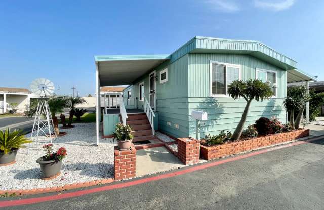 Photo of 50 Orange Via