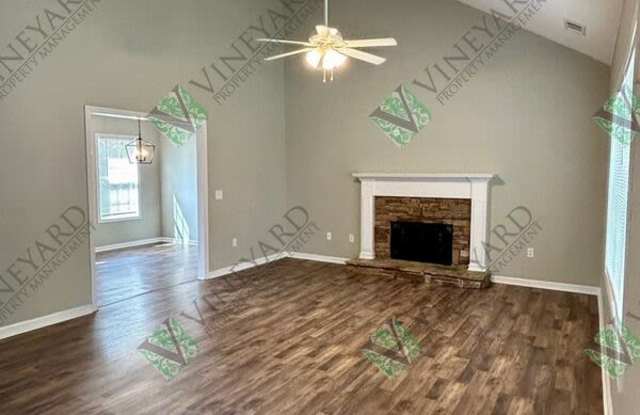 19 Oak Grove Lane NW