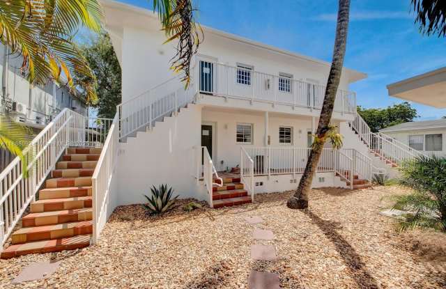 Photo of 570 NE 68th St