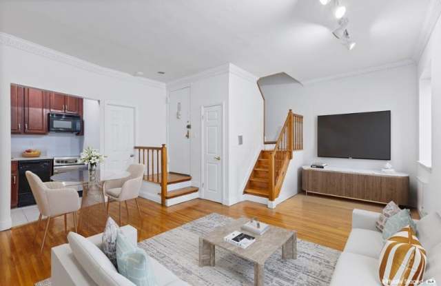 Photo of 460 West 50th Street