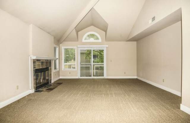403 Pine Ridge Dr