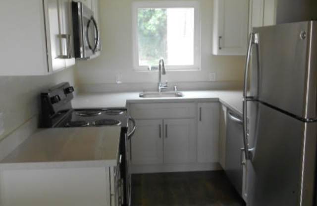 421 Locust St-A