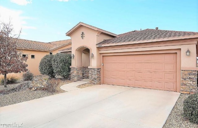 7549 Sierra De Luna Pl - 7549 Sierra de Luna Place, Las Cruces, NM 88012