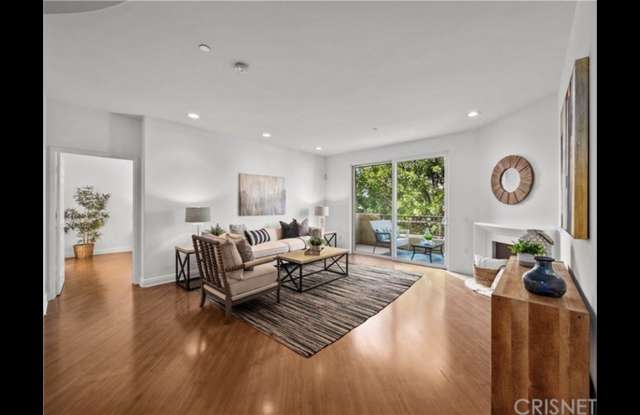 Photo of 5703 Laurel Canyon Boulevard