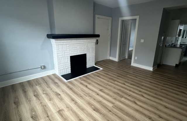 2654 North Moreland Boulevard - 30