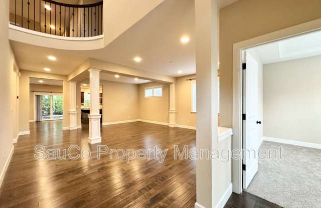 11877 Northwest Cedar Court