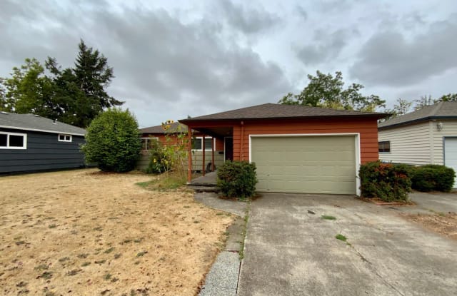 1929 SE 89th Avenue - 1929 Southeast 89th Avenue, Portland, OR 97216