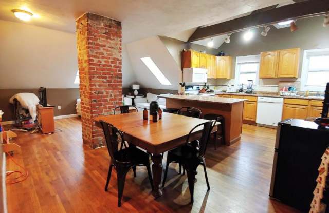 Photo of 42 Brainerd Rd.