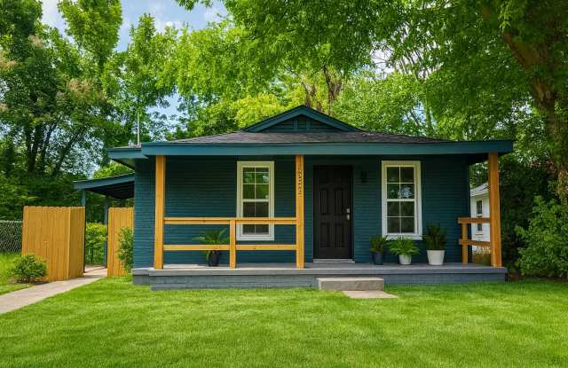 Photo of 2392 Zanone Avenue