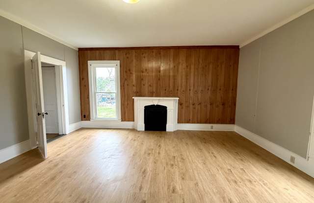 927 East Mount Vernon Street - A