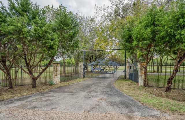 Gated Entry 5 bedroom, 3.5 Bath Home on 16+ Acres in Cleburne - Bring your horses and cattle!