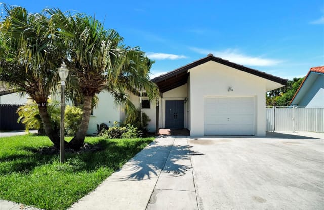 9822 SW 145th Ct - 9822 Southwest 145th Court, The Hammocks, FL 33186