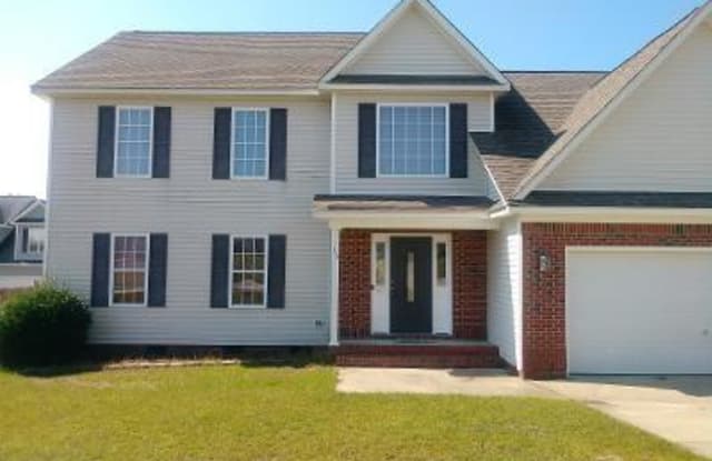 172 Checkmate Court - 172 Checkmate Court, Harnett County, NC 28326