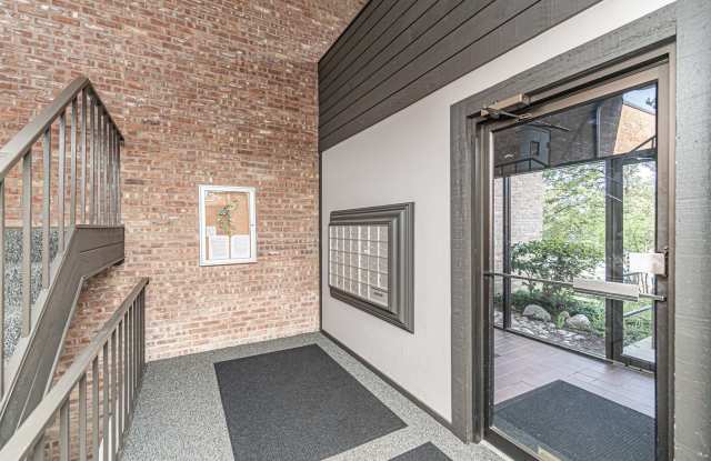 1255 N Sterling Avenue