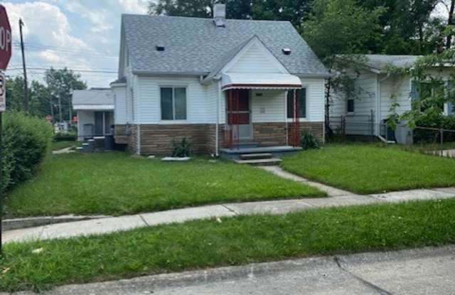 405 W Garfield Ave - 405 West Garfield Avenue, Hazel Park, MI 48030