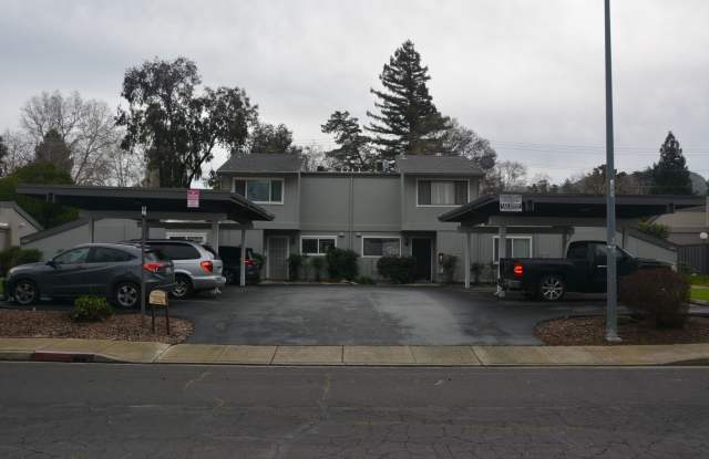 Afordable and spacious Concord 2/1 townhome